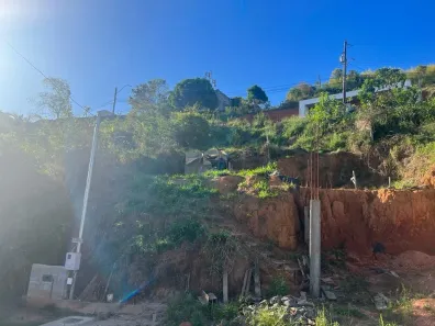 Lote/Terreno à venda, 371m² no Bom Pastor, Juiz de Fora