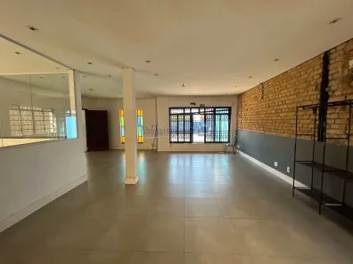 Casa com 5 Quartos para alugar, 580m² no Vila Romana, São Paulo