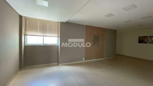 Sala Comercial para alugar, 200m² no Centro, Uberlândia