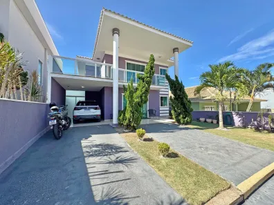 Casa de Condomínio com 4 Quartos à venda, 210m² no Haway, Araruama