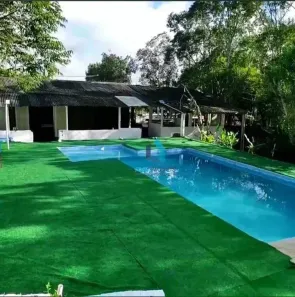 Fazenda/Sítio com 3 Quartos à venda, 300m² no Parque Maria Fernandes, São Paulo