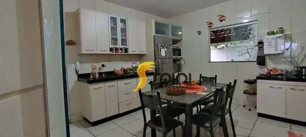 Casa com 3 Quartos à venda, 128m² no Santa Mônica, Uberlândia