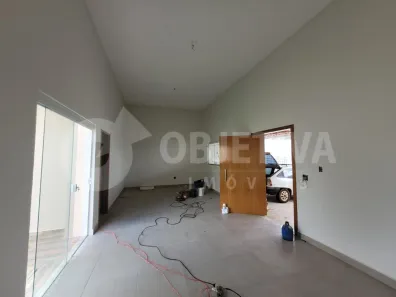 Casa com 3 Quartos à venda, 160m² no Laranjeiras, Uberlândia