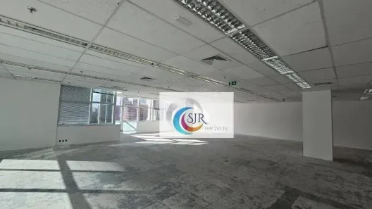 Sala Comercial para alugar, 335m² no Jardim das Acácias, São Paulo