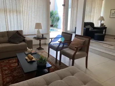 Sobrado com 4 Quartos à venda, 10m² no Nova Guará, Guaratinguetá
