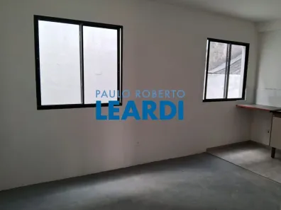 Apartamento com 1 Quarto à venda, 33m² no Vila Gumercindo, São Paulo