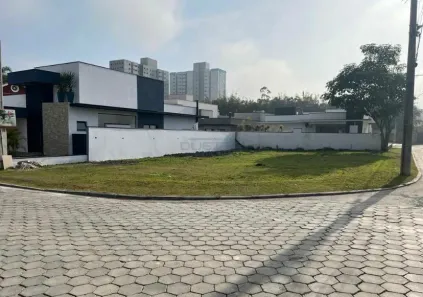 Lote/Terreno à venda, 358m² no Botujuru, Mogi das Cruzes