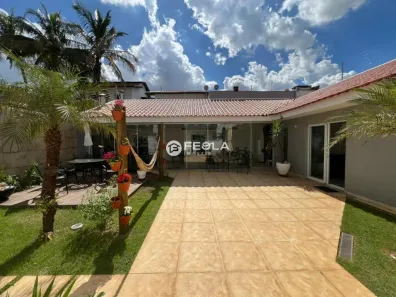 Casa com 3 Quartos à venda, 293m² no Parque Novo Mundo, Americana