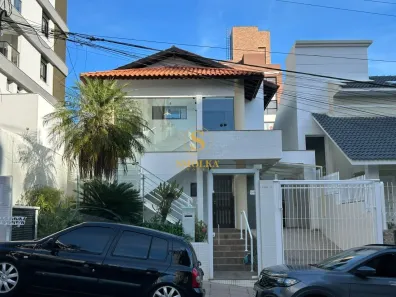 Casa com 3 Quartos para alugar, 290m² no Centro, Florianópolis