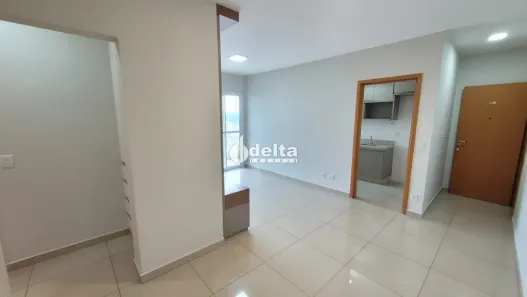 Apartamento com 2 Quartos para alugar, 68m² no Centro, Uberlândia