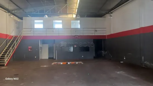 Galpão/Depósito/Armazém para alugar, 250m² no Jardim Yolanda, São José do Rio Preto