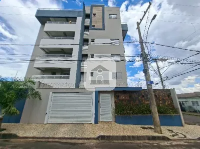 Apartamento com 2 Quartos para alugar, 63m² no Brasil, Uberlândia