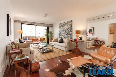 Apartamento com 3 Quartos à venda, 210m² no Brooklin Paulista, São Paulo