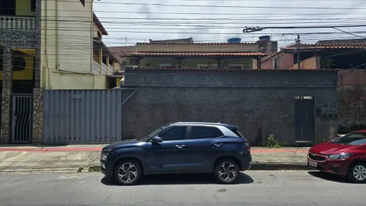 Casa com 8 Quartos à venda, 360m² no Letícia, Belo Horizonte