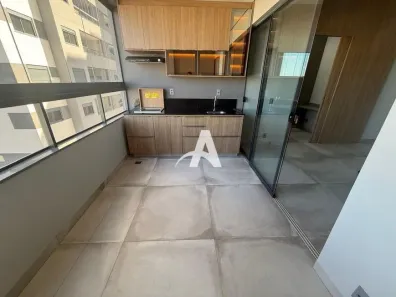 Apartamento com 3 Quartos para alugar, 94m² no Osvaldo Rezende, Uberlândia