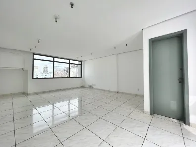 Sala Comercial para alugar, 41m² no Centro Histórico, Porto Alegre