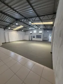 Galpão/Depósito/Armazém para alugar, 160m² no Centro, Juiz de Fora