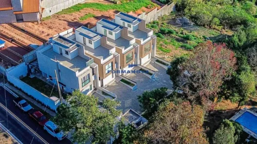 Casa de Condomínio com 3 Quartos à venda, 143m² no Jardim Ana Estela, Carapicuíba