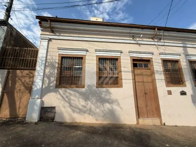 Casa com 4 Quartos para alugar, 179m² no Centro, Piracicaba