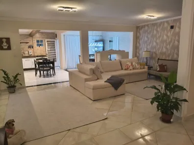 Sobrado com 3 Quartos à venda, 232m² no Vila Lavínia, Mogi das Cruzes
