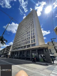 Galpão/Depósito/Armazém com 3 Quartos à venda, 254m² no Floresta, Porto Alegre