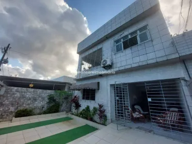 Casa com 4 Quartos à venda, 203m² no Torrões, Recife