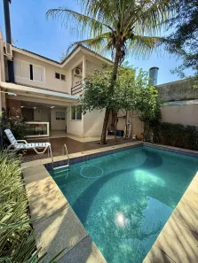 Sobrado com 4 Quartos à venda, 241m² no Jardim Guaporé, Maringá