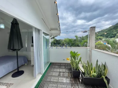 Casa de Condomínio com 5 Quartos à venda, 170m² no Camburi, São Sebastião