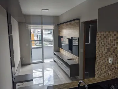 Apartamento com 2 Quartos à venda, 56m² no Centro, Curitiba