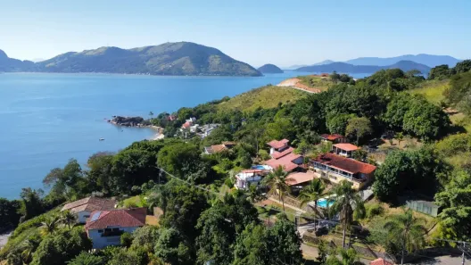 Casa de Condomínio com 5 Quartos à venda, 250m² no , Mangaratiba