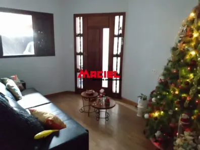 Casa com 3 Quartos à venda, 200m² no Jardim Pararangaba, São José dos Campos
