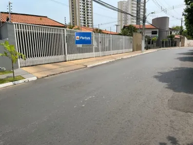 Casa com 4 Quartos para venda ou aluguel, 450m² no Jardim das Américas, Cuiabá
