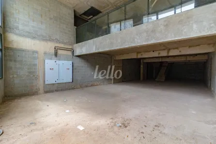 Ponto Comercial para alugar, 383m² no Jardim das Acácias, São Paulo