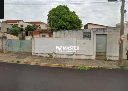 Lote/Terreno à venda, 740m² no Centro, Lins