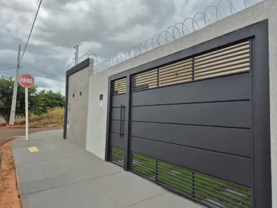 Casa com 2 Quartos à venda, 65m² no Monte Castelo, Campo Grande