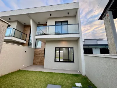 Sobrado com 3 Quartos à venda, 117m² no Guaratuba, Guaratuba