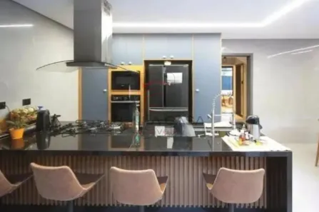 Sobrado com 4 Quartos à venda, 320m² no Jardim Avelino, São Paulo