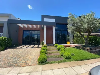 Casa com 3 Quartos à venda, 180m² no Zona Nova, Capão da Canoa
