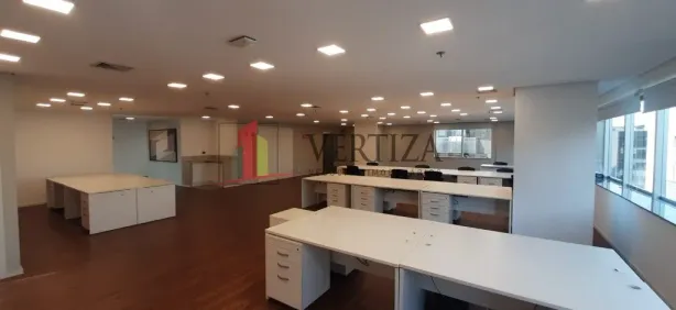 Sala Comercial para alugar, 212m² no Vila Olímpia, São Paulo