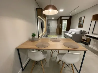 Apartamento com 1 Quarto para alugar, 33m² no Centro, Florianópolis