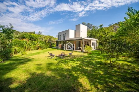 Casa de Condomínio com 3 Quartos à venda, 279m² no Chácara Santa Lúcia, Carapicuíba