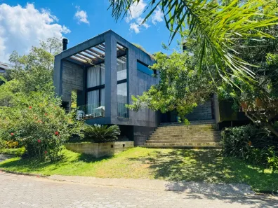 Casa de Condomínio com 4 Quartos à venda, 210m² no Morrinhos, Garopaba