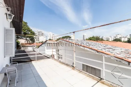 Sobrado com 4 Quartos à venda, 143m² no Campo Belo, São Paulo
