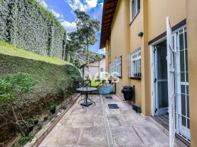Casa de Condomínio com 3 Quartos à venda, 240m² no Bom Retiro, Teresópolis