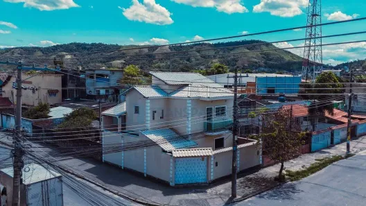 Casa com 2 Quartos para alugar, 145m² no Cosmos, Rio de Janeiro