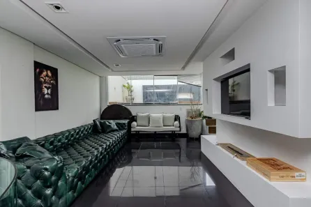 Cobertura com 4 Quartos para alugar, 210m² no Centro, Balneário Camboriú