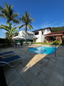 Casa de Condomínio com 4 Quartos para alugar, 250m² no Engenho do Mato, Niterói