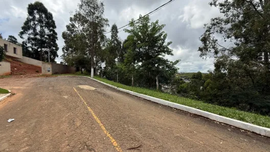 Lote/Terreno à venda, 1620m² no Vina Del Mar, Juiz de Fora