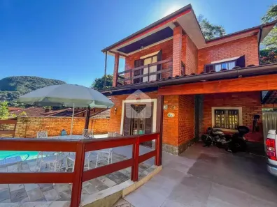 Casa com 3 Quartos à venda, 314m² no Quitandinha, Petrópolis