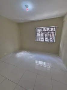 Apartamento com 2 Quartos para alugar, 45m² no Marechal Hermes, Rio de Janeiro
